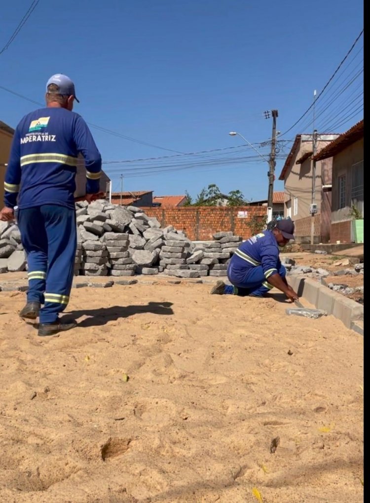 Começa pavimentação da rua Tamôios na Vila Redenção I, em Imperatriz