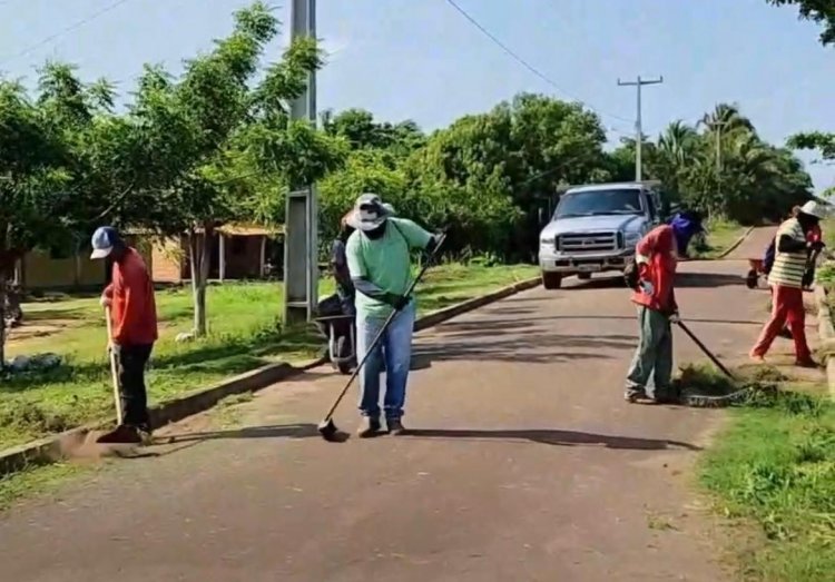 Prefeito Tony Brandão destaca ações de limpeza e manutenção no povoado Cajá Branca em Buritirana