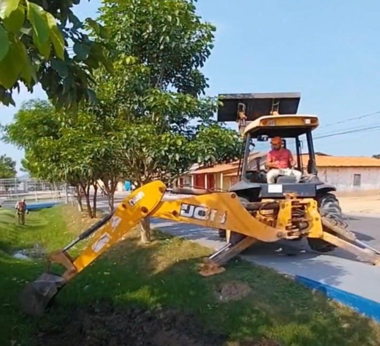 Buritirana amplia trabalho de limpeza e manutenção de ruas na sede do Município